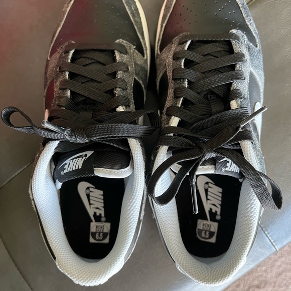 !!SOLD!! Nike Dunk Animal Pack- Zebra - Picture 3 of 10